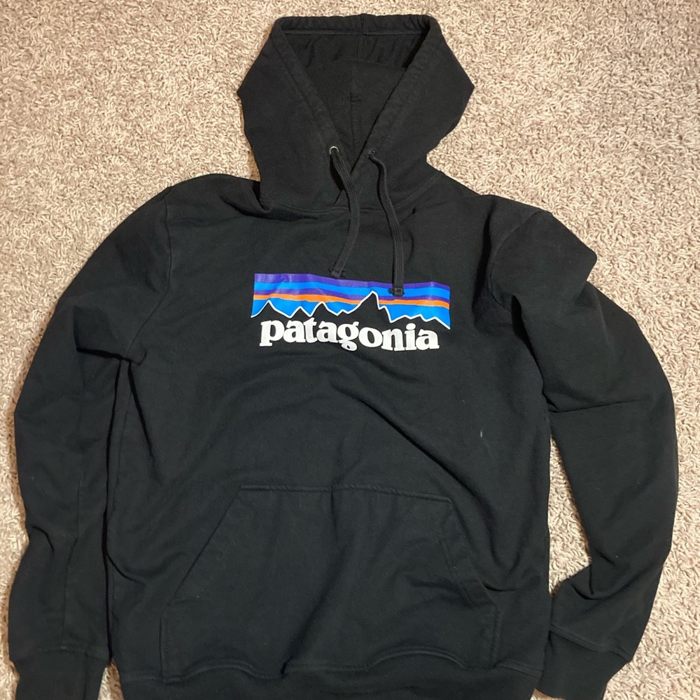 Patagucci Hoodie Black